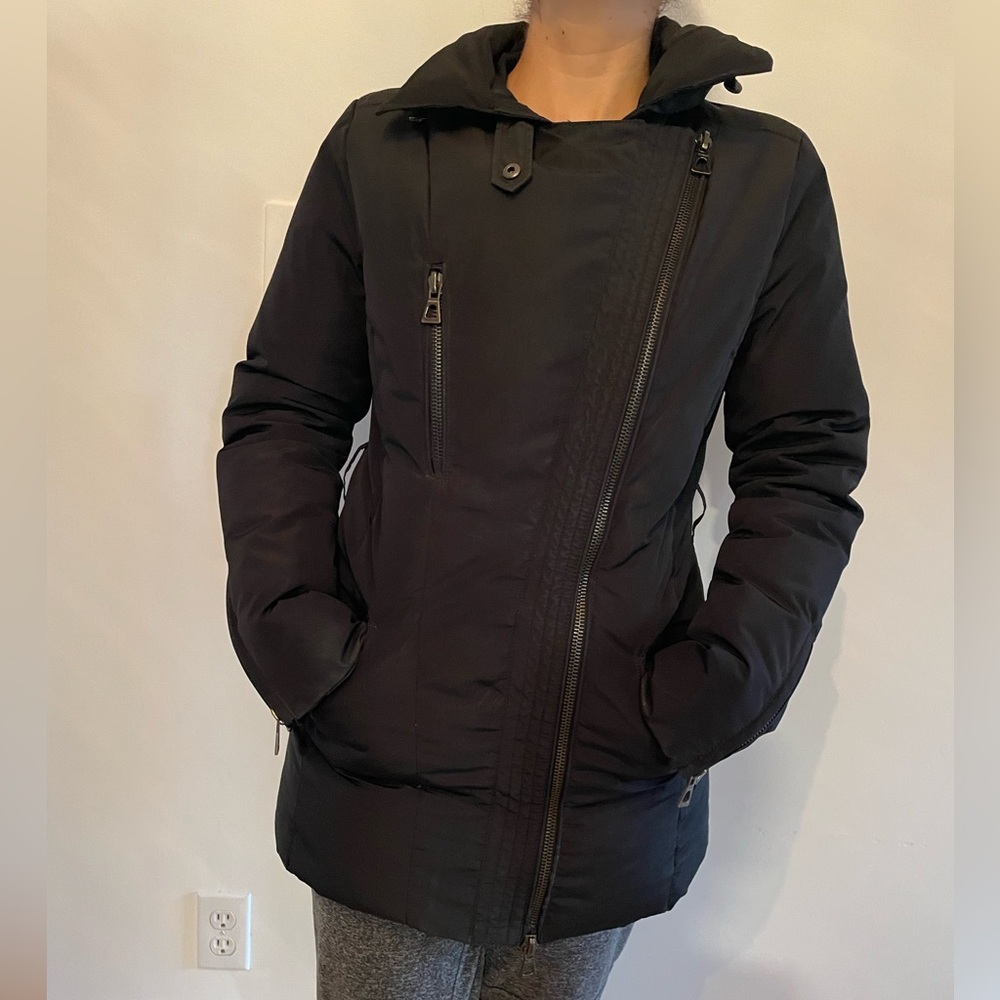 RUDSAK Women's Black Puffer Coat